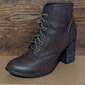 Diba Lace-up heeled Leather boots